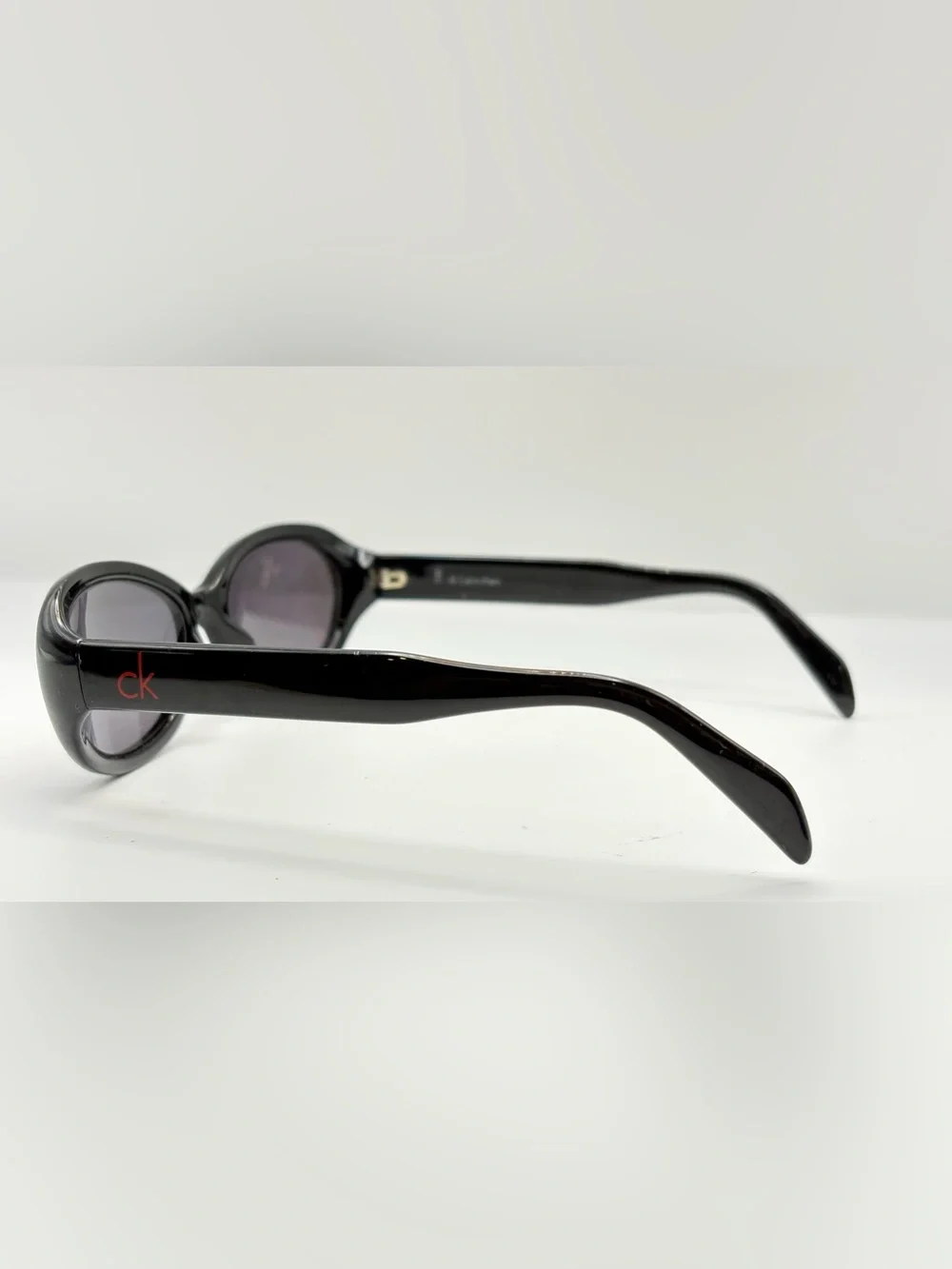 Calvin Klein listing pair